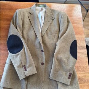 Orvis Tan Shooting jacket 42R made in USA 100% wool
